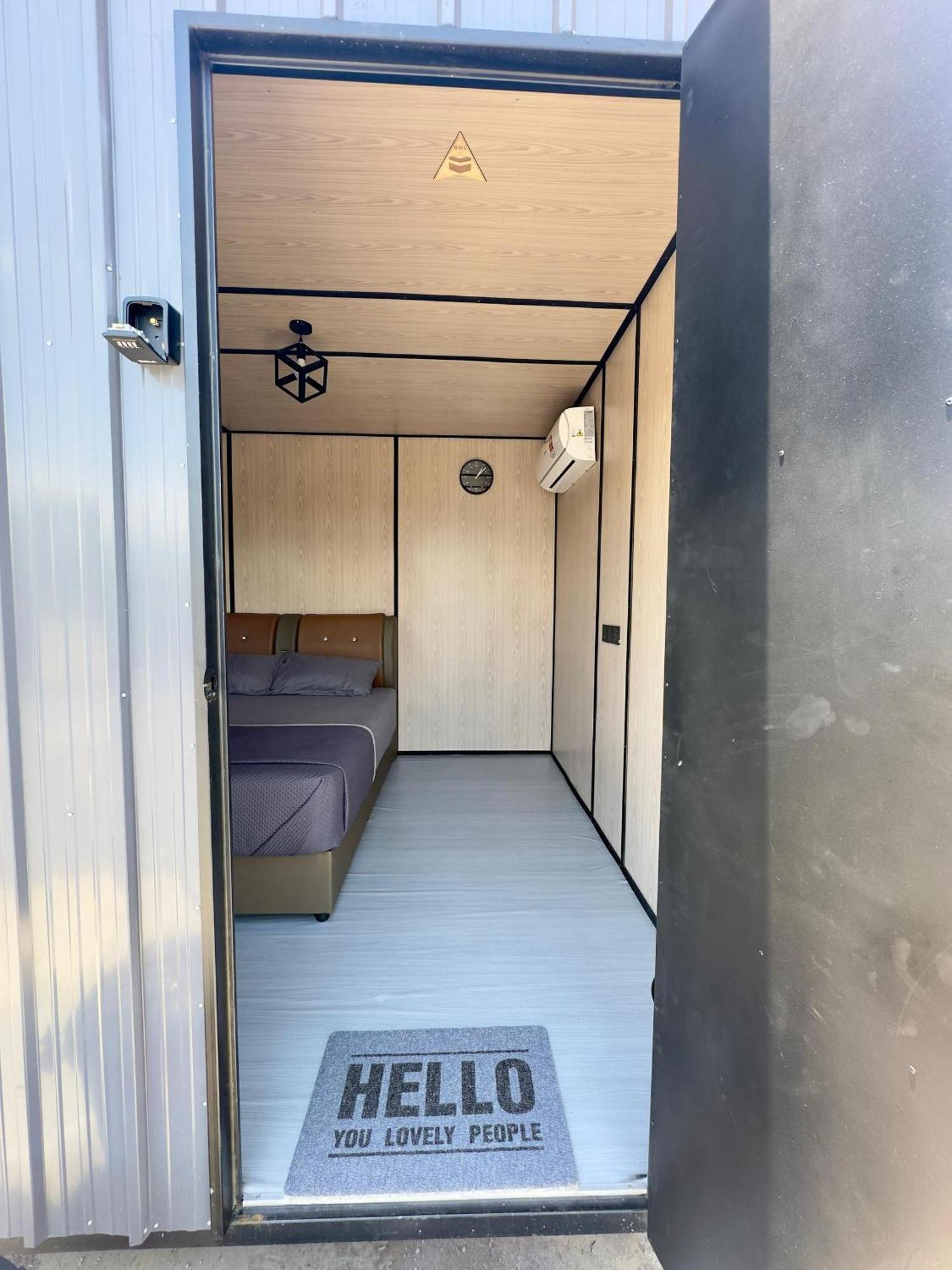 Padang Besar Gray Cabin Buitenkant foto