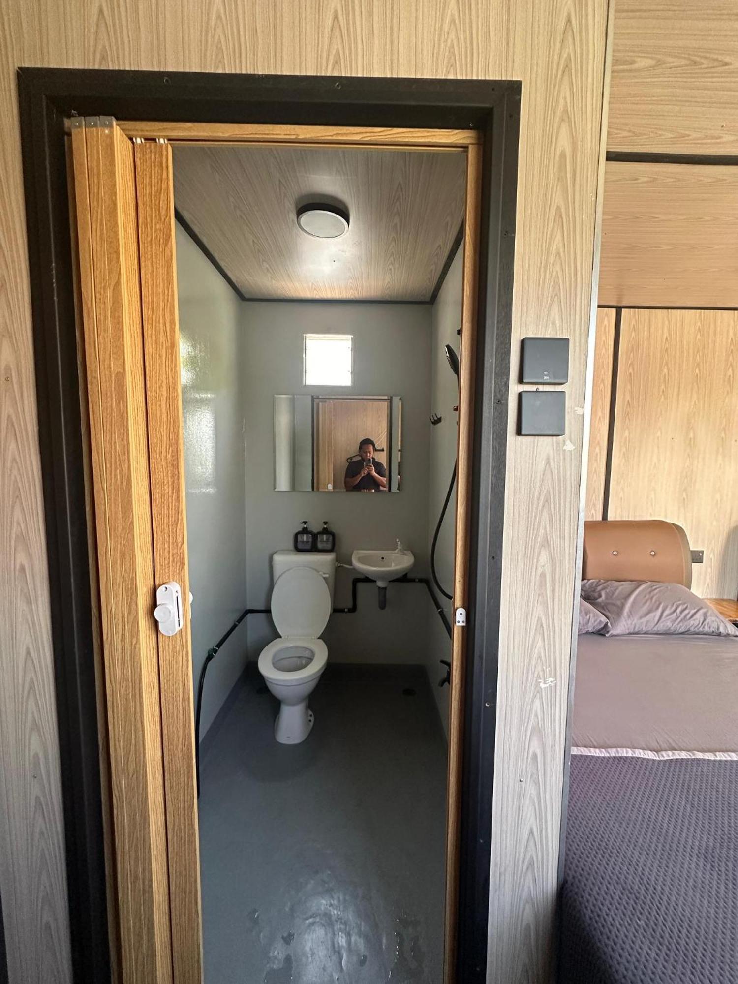Padang Besar Gray Cabin Buitenkant foto